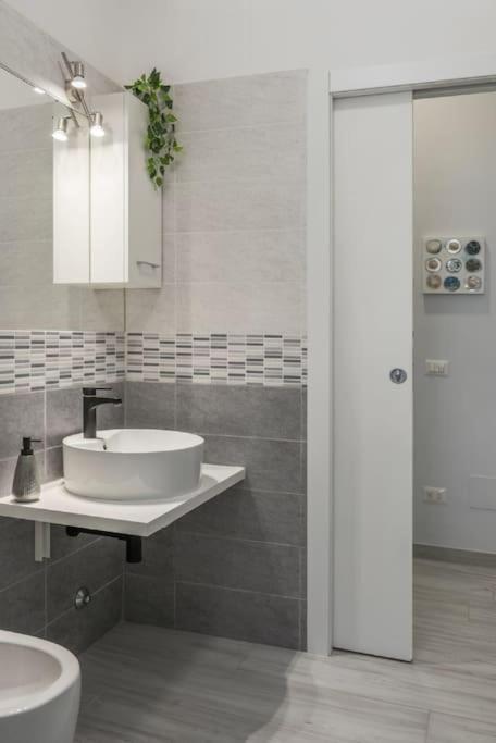 Ca' Lucia - Affitti Brevi Italia Apartment Милано Екстериор снимка